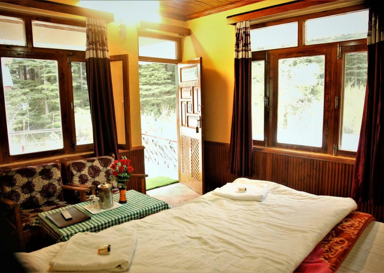 Hotel Chetna Манали Экстерьер фото